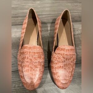 Anthropologie Blush Crocodile-Patterned Loafers